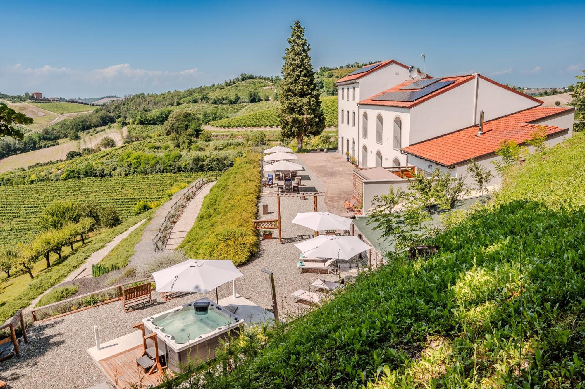 Villa Rocco Country House Ozzano Monferrato 外观 照片